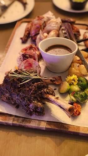 efflux_2025_2025Lunch_p13